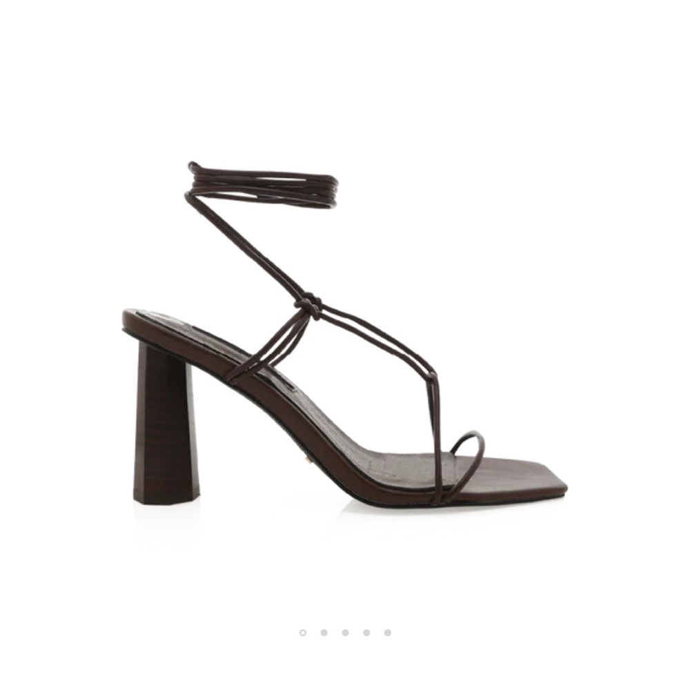 BRAND NEW Billini Daina Chocolate Heels